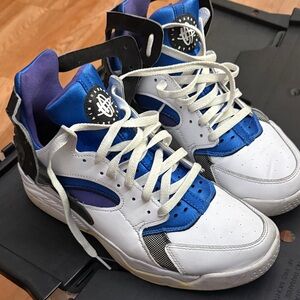 Nike White and Blue Men's Sneakers